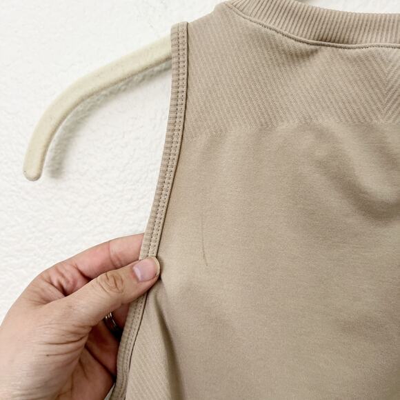 [Alphalete] Tan Linen Seamless Stratus Crop Tank Top Crew Neck Workout Size XL - Picture 9 of 11